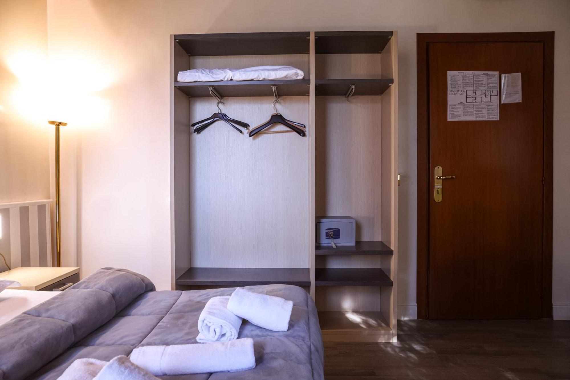 Hotel Villa Sara Mestre Ngoại thất bức ảnh
