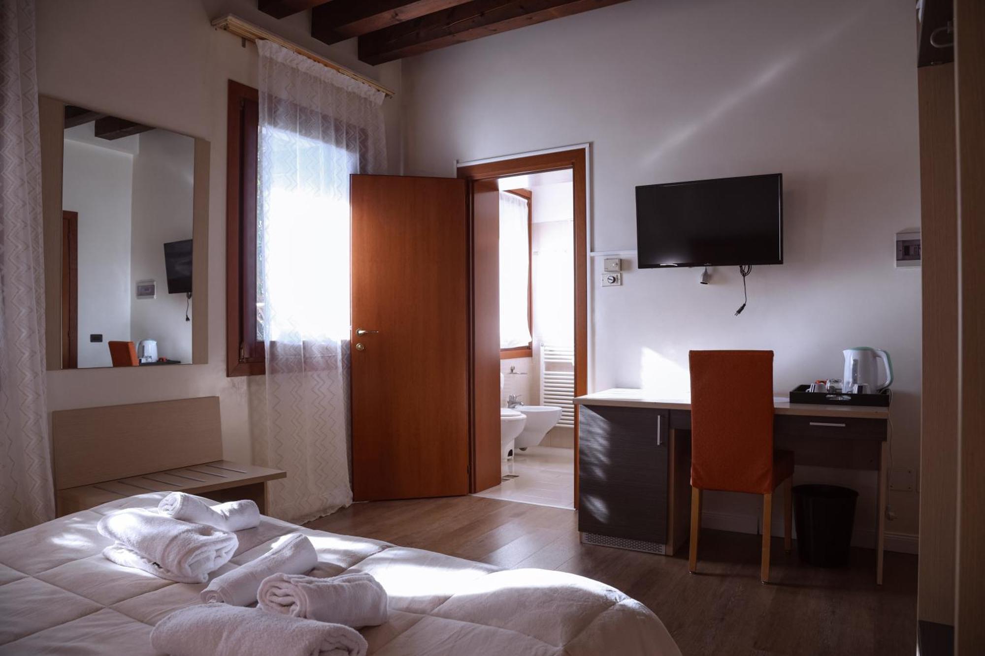 Hotel Villa Sara Mestre Ngoại thất bức ảnh