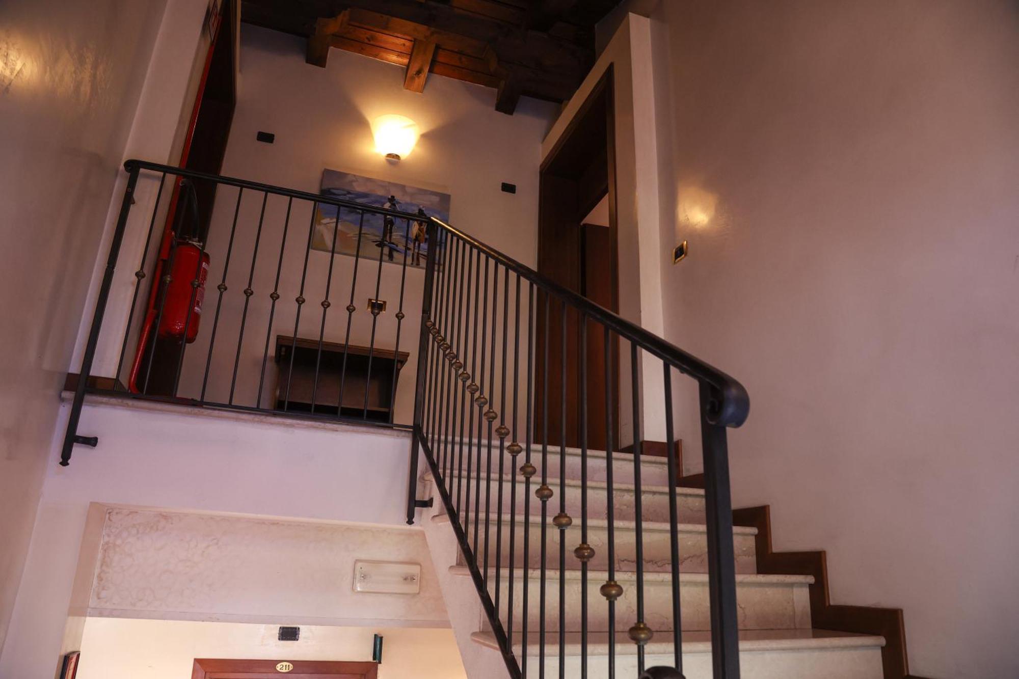 Hotel Villa Sara Mestre Ngoại thất bức ảnh